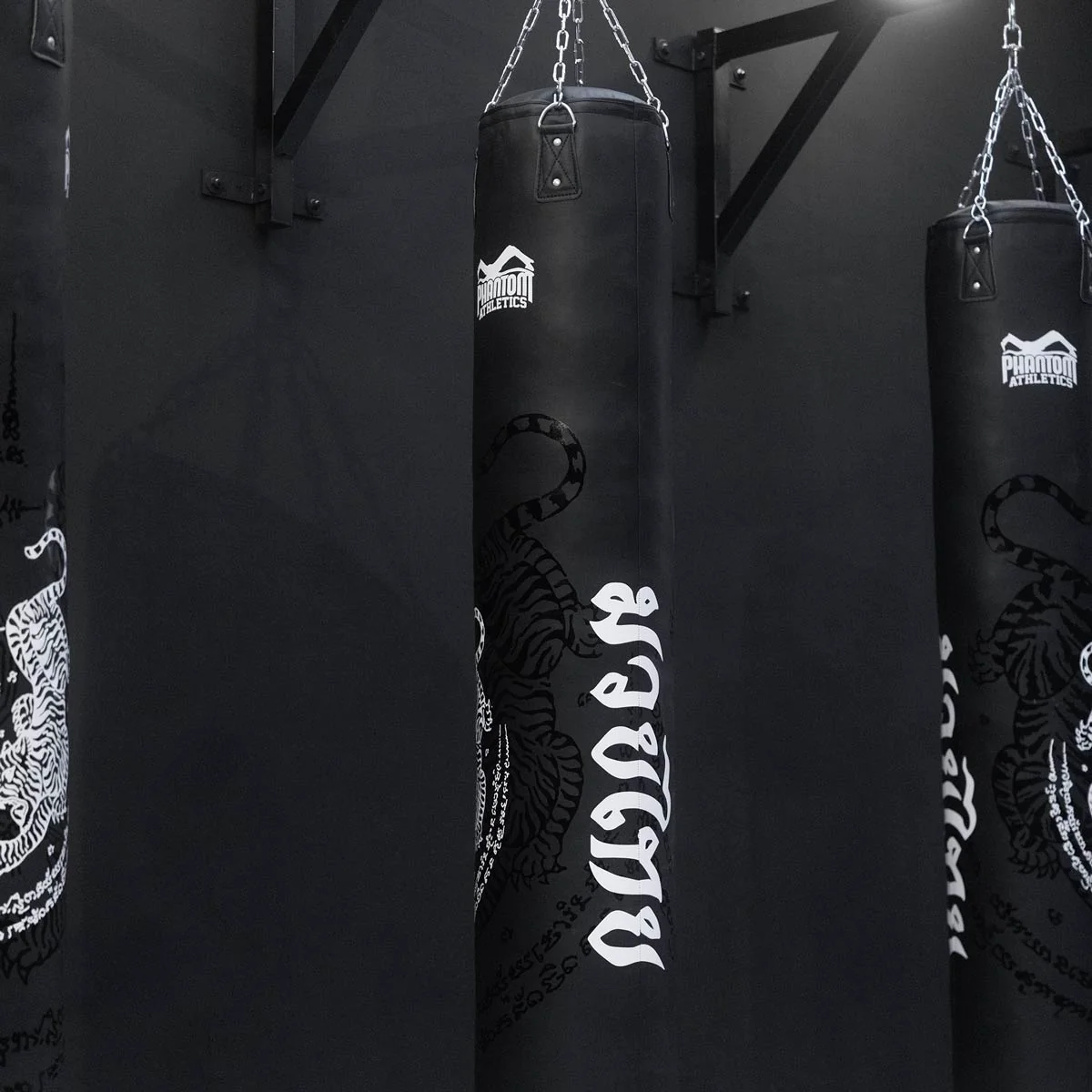 Boxsack MUAY THAI mit Füllung (80/180 cm) - Image 4