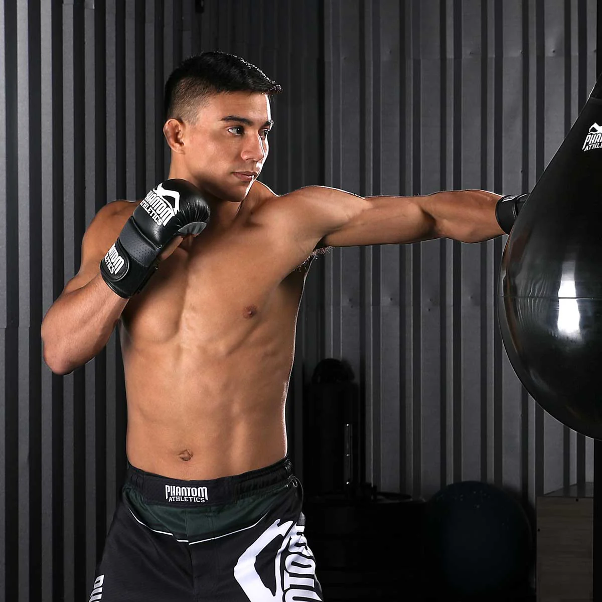 MMA Sparring Handschuhe RIOT - Image 9